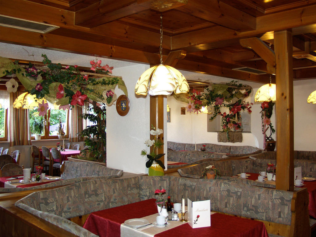 Gasthof-Hotel Dilger Rattenberg Екстериор снимка